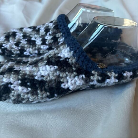 NEW Adult Crocheted Booties Large - Picture 4 of 7